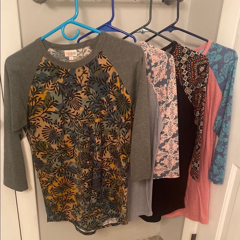 4 bundle small Lularoe Randy shirts